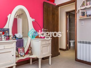 Foto 29 de Casa en venta de 3 dormitorios con cochera en Grand Bourg
