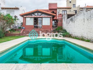 Foto 44 de Casa en venta de 3 dormitorios con cochera en Grand Bourg