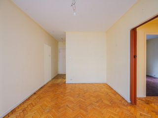 Foto 4 de Departamento en Venta de 3 Ambientes en Monserrat y  Apto credito
