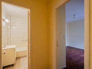 Foto 8 de Departamento en Venta de 3 Ambientes en Monserrat y  Apto credito