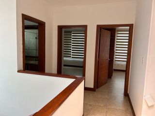 Foto 2 de Casa - Cumbayá