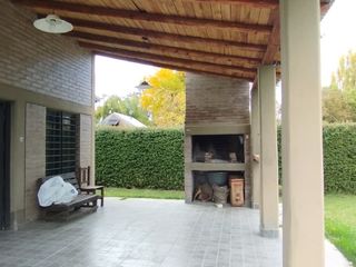 Foto 7 de Hermosa Propiedad En Venta En Inmejorable Ubicación. Villa 25 De Mayo