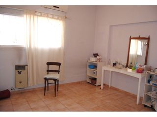 Foto 32 de Casona Céntrica con piscina En Venta!!