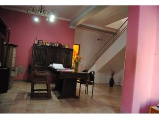 Foto 6 de Casona Céntrica con piscina En Venta!!