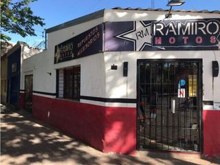 Foto 1 de Local Comercial Con Departamento En Venta