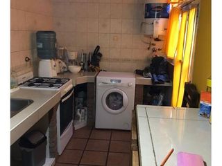 Foto 4 de Local Comercial Con Departamento En Venta