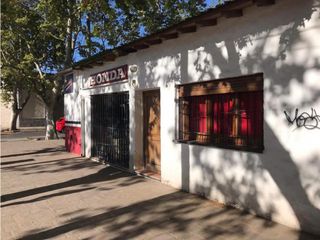 Foto 2 de Local Comercial Con Departamento En Venta
