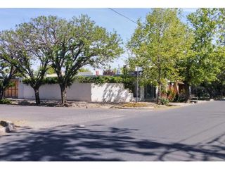 Foto 4 de Hermosa Propiedad Frente Al Parque En Venta!!