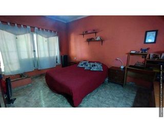 Foto 9 de Casa, local comercial y departamento sobre avenida en venta-San Rafael