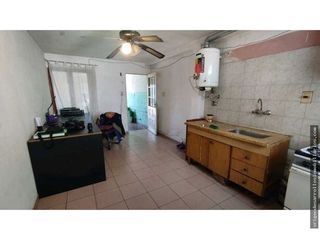 Foto 3 de Casa, local comercial y departamento sobre avenida en venta-San Rafael