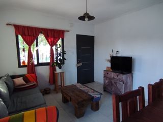 Foto 3 de OPORTUNIDAD!! 2 Casas en venta, excelente ubicación - Loteo Viñuela