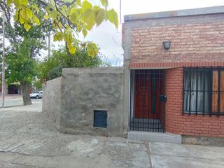 Foto 1 de Casa en venta de 3 dormitorios c/ cochera en San Rafael