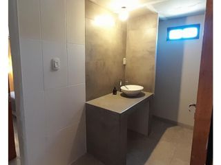 Foto 9 de Hermosa Casa En Venta - Salto De Las Rosas