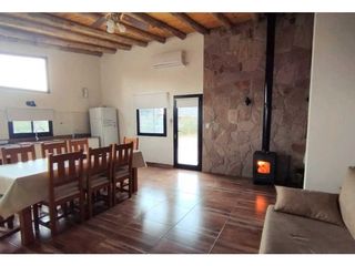 Foto 15 de Hermosa Casa, quincho y pileta En Venta - Las Paredes