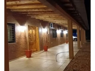 Foto 7 de Hermosa Casa, quincho y pileta En Venta - Las Paredes