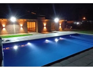 Foto 11 de Hermosa Casa, quincho y pileta En Venta - Las Paredes