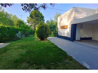 Foto 2 de Excelente Casa quinta sobre ruta!! En Venta-Cuadro Benegas