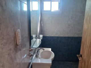 Foto 6 de Casa con quincho en venta -Las Paredes