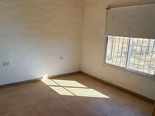 Foto 10 de Casa con quincho en venta -Las Paredes