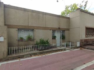 Foto 2 de Casa centrica en venta de 2 dormitorios en San Rafael
