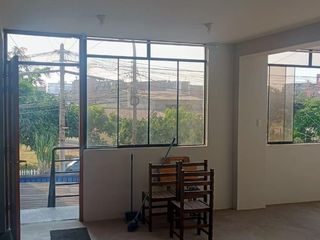 Foto 1 de Alquiler de casa en San martin de porres