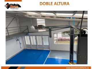 Foto 4 de **ARRIENDO BODEGA BARRIO SPRING 320 M2
