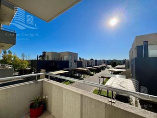 Foto 1 de Departamento en  Alquiler