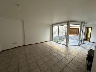 Foto 2 de Departamento en  Alquiler - Quinta Sección - Mendoza