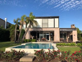 Foto 25 de Lencke vende - excelente casa en Albanueva