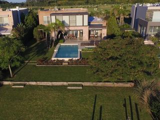 Foto 35 de Lencke vende - excelente casa en Albanueva