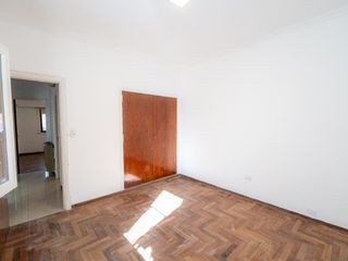 Foto 4 de CASA EN CHAUVIN OPORTUNIDAD IDEAL EMPRENDIMIENTO COMERCIAL
