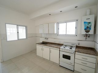Foto 7 de CASA EN CHAUVIN OPORTUNIDAD IDEAL EMPRENDIMIENTO COMERCIAL