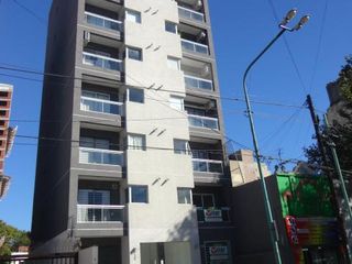 Foto 1 de Departamento en  Alsina 735 5°B