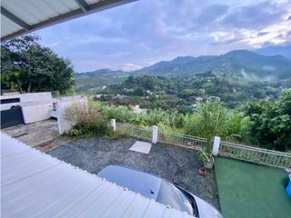 Foto 2 de APTO - ARRIENDO - LA REFORMA 2 PISO 4HB 3BÑ 3PQ 350M2 - CALI SUR