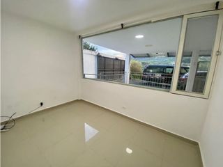 Foto 13 de APTO - ARRIENDO - LA REFORMA 2 PISO 4HB 3BÑ 3PQ 350M2 - CALI SUR