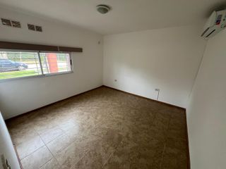 Foto 12 de Casa en Alquiler en Roldan