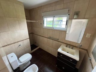 Foto 10 de Casa en Alquiler en Roldan