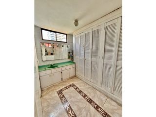 Foto 22 de VENDO APARTAMENTO 454MTS. 4 ALCOBAS. ALTO PRADO