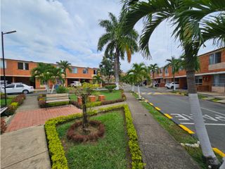 Foto 23 de Alquiler Casa Dos Niveles Conjunto Palmera Real, Caney