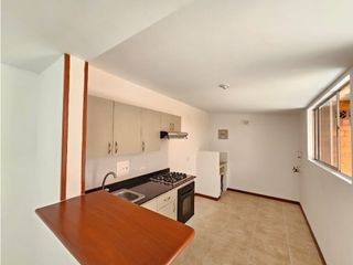 Foto 6 de Alquiler Casa Dos Niveles Conjunto Palmera Real, Caney