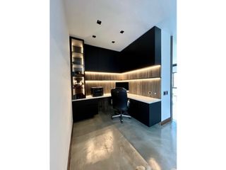 Foto 14 de Apartamento de lujo Amoblado en Venta en el Poblado San Lucas