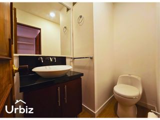 Foto 2 de Apartamento de 209 m² en Arriendo en Rosales - Clásico