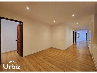 Foto 19 de Apartamento de 209 m² en Arriendo en Rosales - Clásico