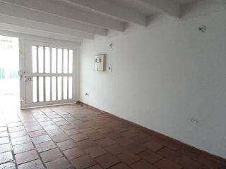 Foto 4 de En arriendo casa de dos niveles en Normandía, Bogotá