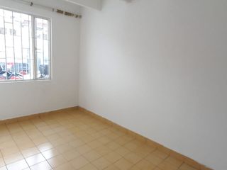 Foto 23 de En arriendo casa de dos niveles en Normandía, Bogotá