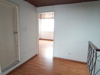 Foto 25 de En arriendo casa de dos niveles en Normandía, Bogotá
