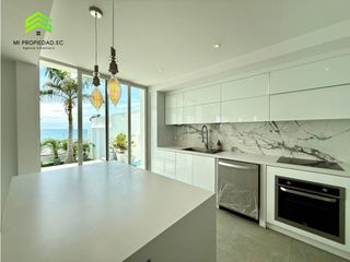 Foto 9 de Casa con piscina y vista al mar en Urbanizacion Ciudad del Mar – Manta