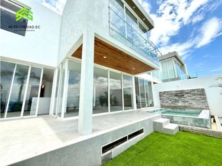 Foto 3 de Casa con piscina y vista al mar en Urbanizacion Ciudad del Mar – Manta