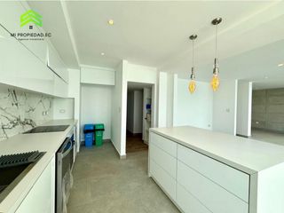 Foto 12 de Casa con piscina y vista al mar en Urbanizacion Ciudad del Mar – Manta