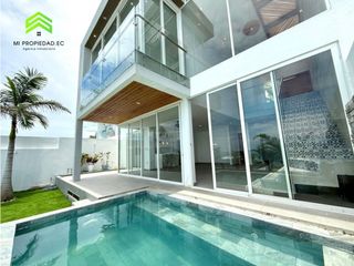 Foto 2 de Casa con piscina y vista al mar en Urbanizacion Ciudad del Mar – Manta